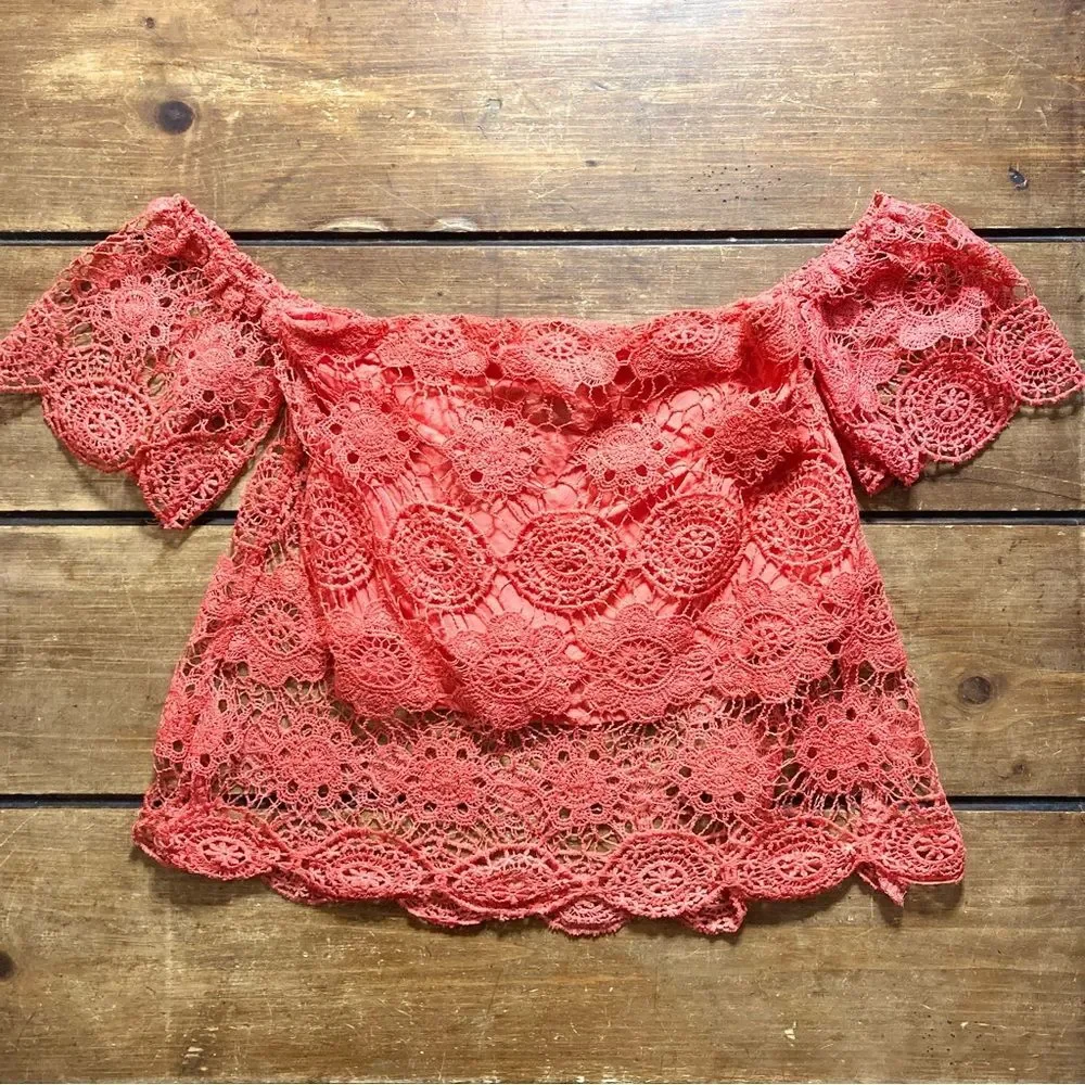 Lord & Taylor Design Lab Lace Coral Off Shoulder Sleeve Small Crop Top